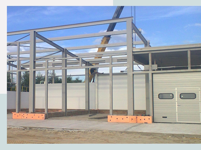 Строительство автосервисов от СтальСтрой-Брз по цене 618 руб.